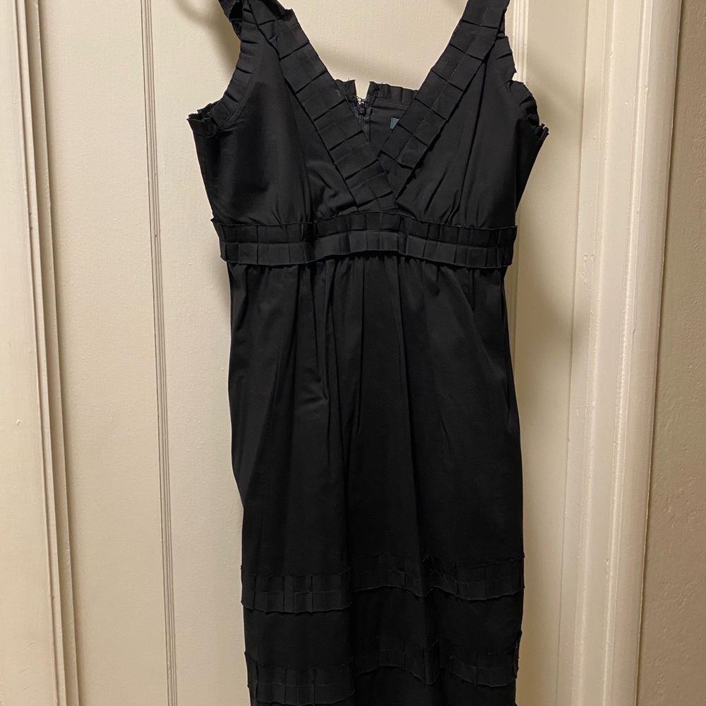 Elegant Black Sleeveless Dress
